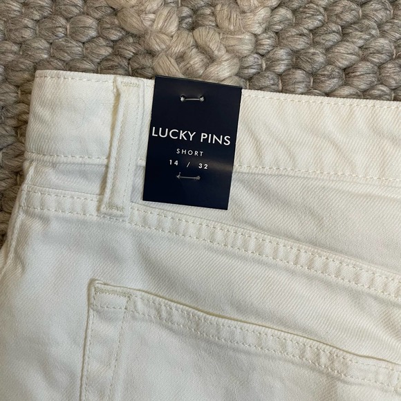 NWT! LUCKY BRAND Lucky Pins White Jean Short Frayed Hem - Picture 3 of 8